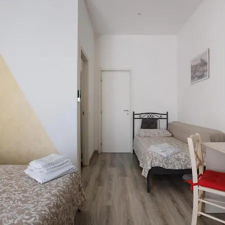 Perla Del Golfo Guest house