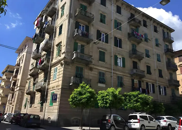 Perla Del Golfo Gæstehus 3*