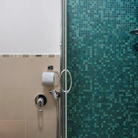 Perla Del Golfo Гостевой дом Специя